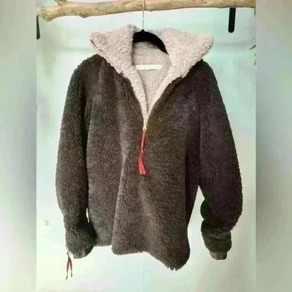 Marie Oliver Jackets & Blazers - NWOT Marie Oliver Windsor Popover, Peppercorn